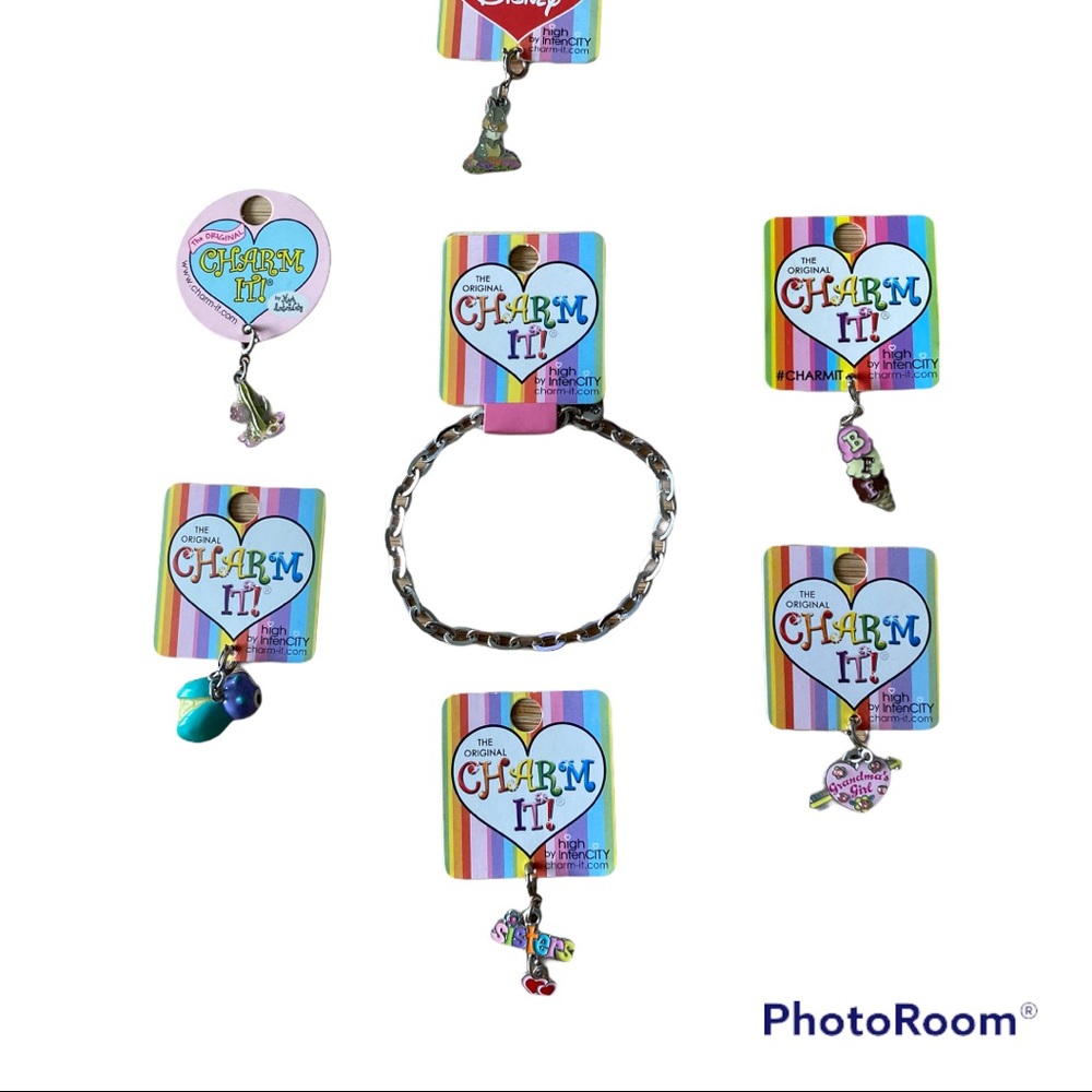 High Intensity charm bracelet with six charms